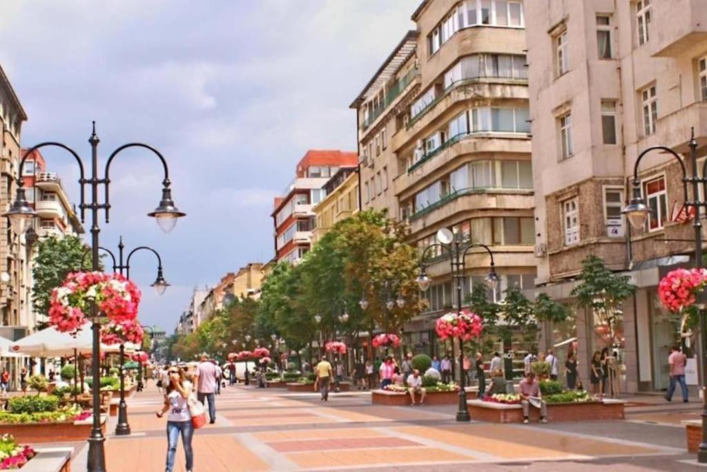 Center 3 Апартамент София
