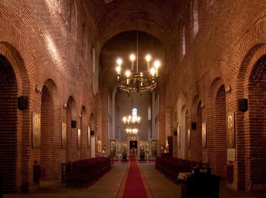Center 3